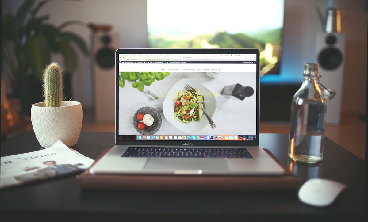 Dakikalar içinde yayına alınan profesyonel web sitesi